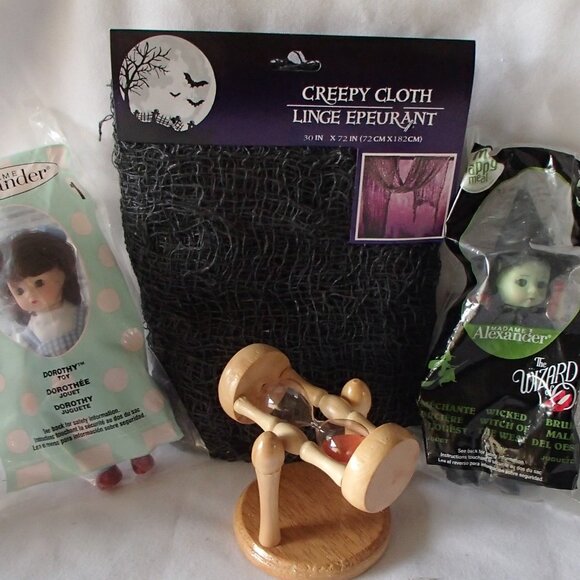🎉 HOST PICK 🎉 M.A. Witch & Dorothy Dolls, Traditional Glass Sand Timer, Cloth - Picture 3 of 15